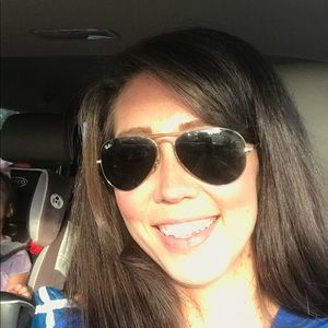 Meet your Posher, Brooke